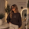 Czekoladowa bluza oversize z delikatną aplikacją